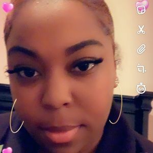 Meet your Posher, Tanisha